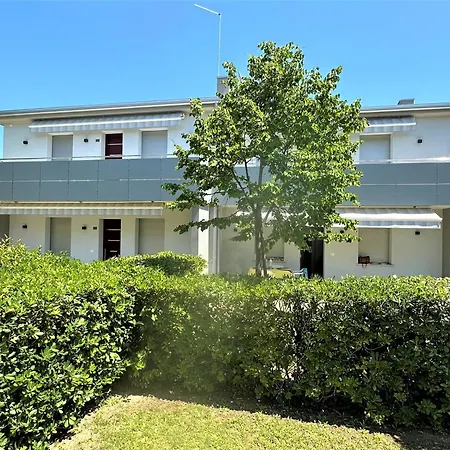 Apartman And Bright Flat With Pool Bibione