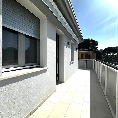 Apartman And Bright Flat With Pool Bibione